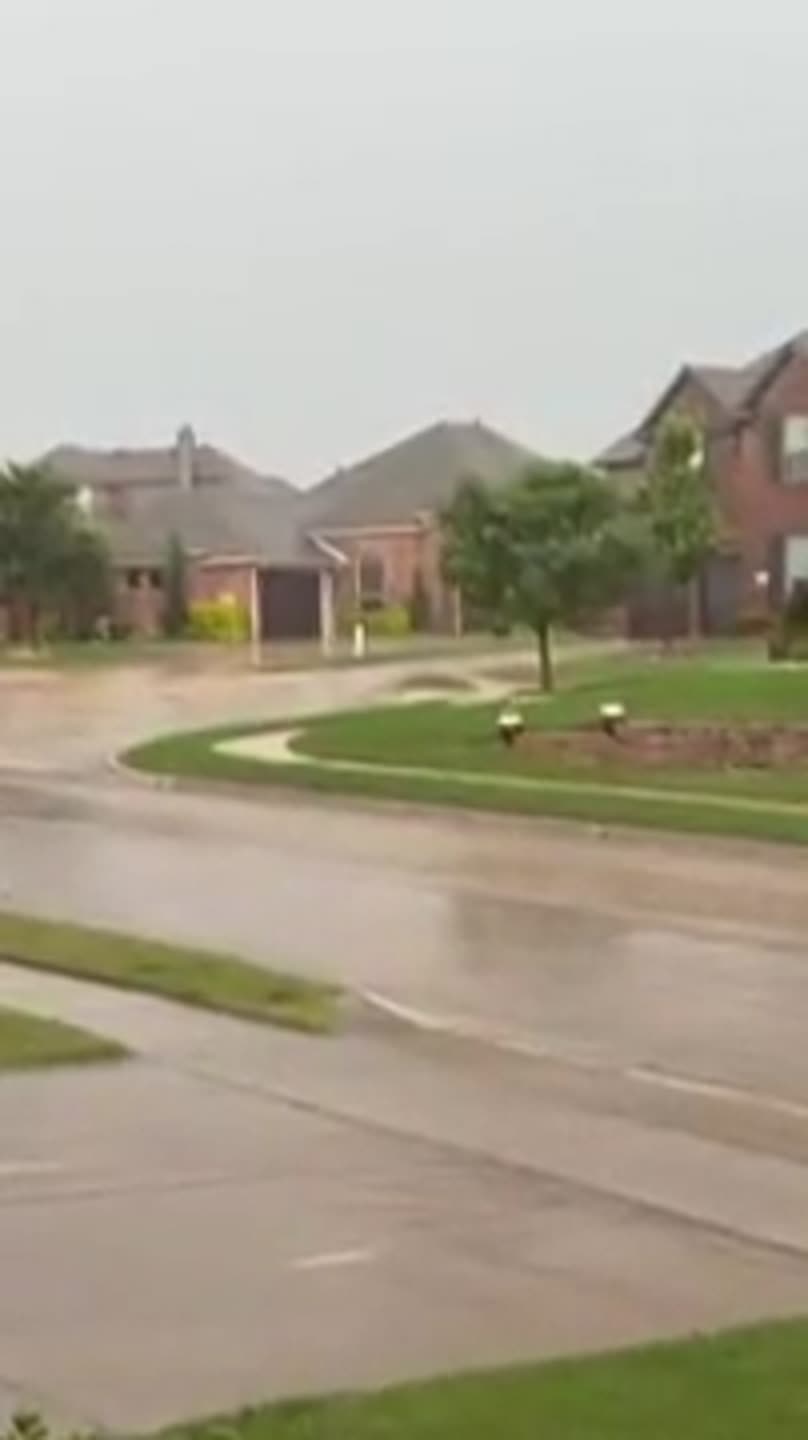 Heavy rain as storms roll through North Texas (Video) | Fort Worth Star ...