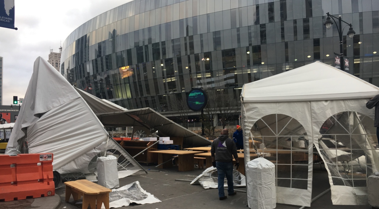 Wind knocks down BBQ tent outside Sprint Center; forecast warns of 50 mph gusts