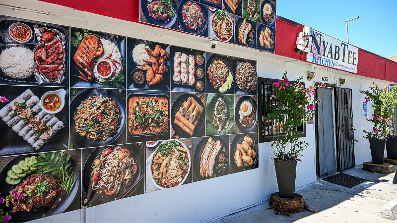 Hmong influencer opens Fresno restaurant; her online fans now in line for food