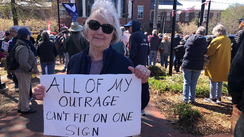 'No Kings' protesters in Pittsboro leave a message for Sen. Thom Tillis
