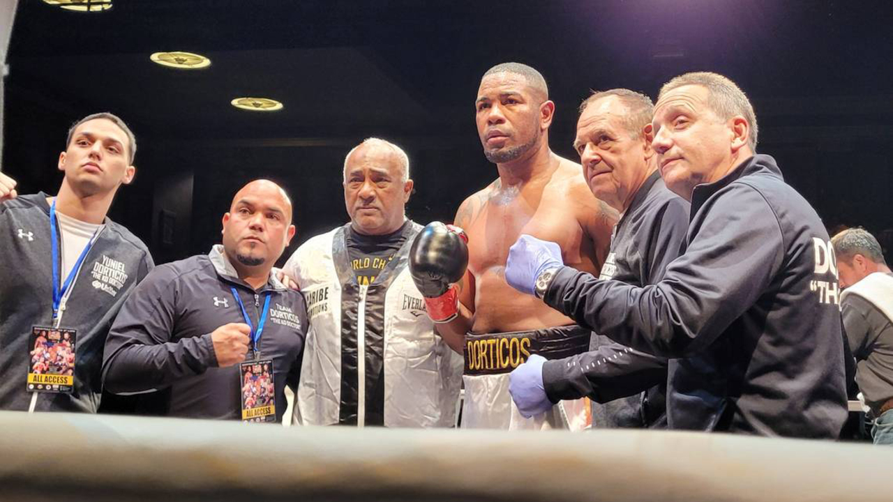 Yuniel Dorticos regresa con un KO y va por su tercera faja