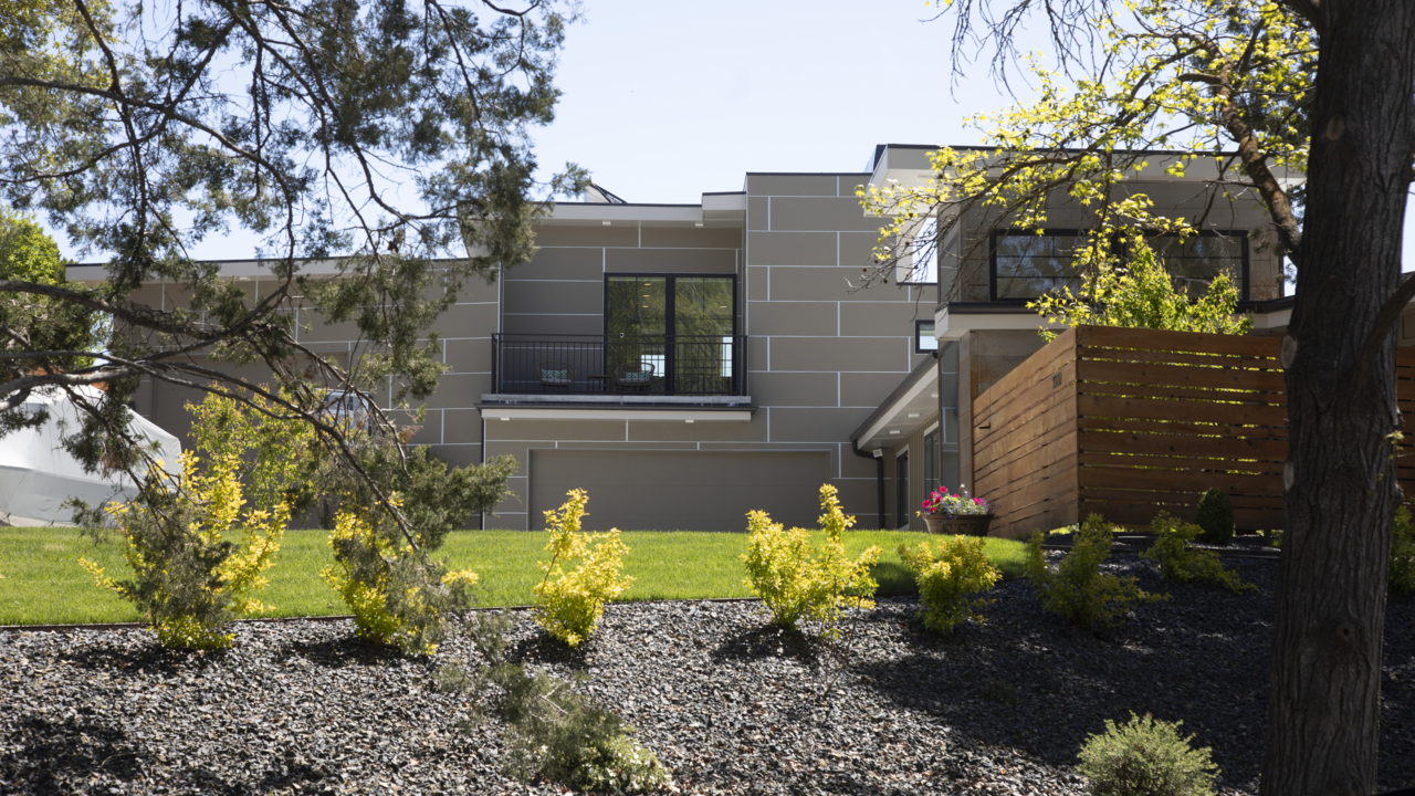 Midcentury modern remodeled to “neo-modern.” In other words, wow.