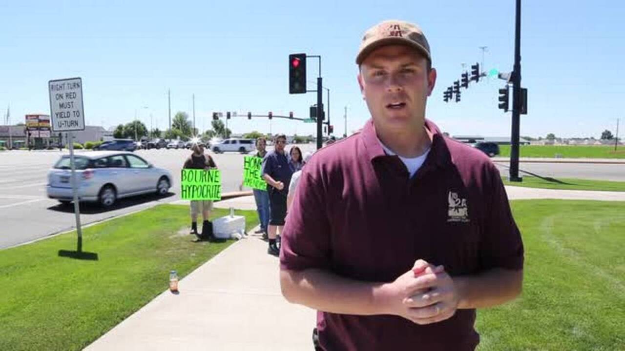 Idaho pro-gun group protests actor Matt Damon at film screening