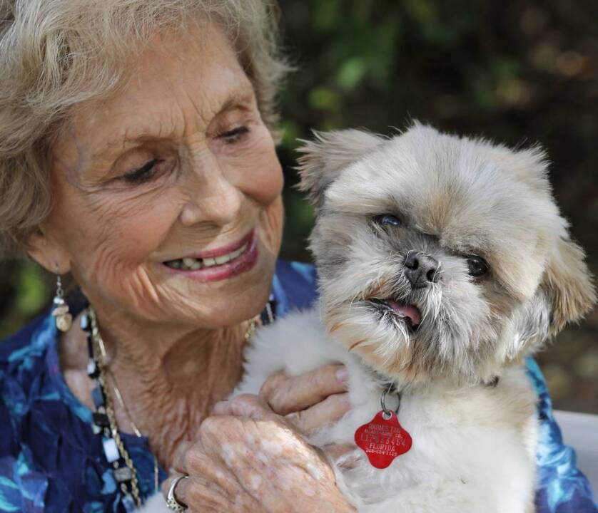 His fur was matted and filthy, but this retirement community fell in love with him