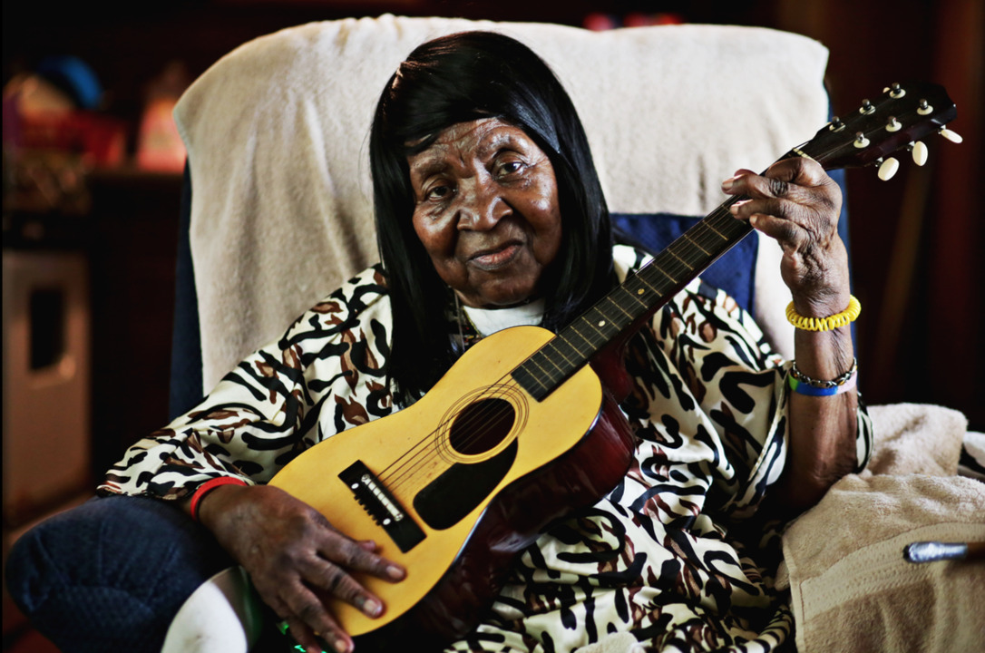 Algia Mae Hinton, one of the last surviving Piedmont blues greats, has died