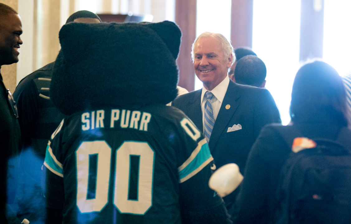 Carolina Panthers coach Ron Rivera visits SC State House to drum up support