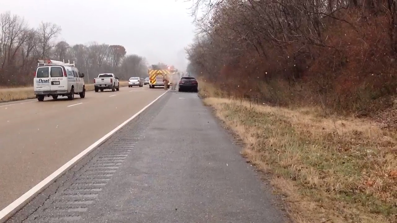 Car fire slows traffic on Illinois 15 near Belleville | Belleville News ...