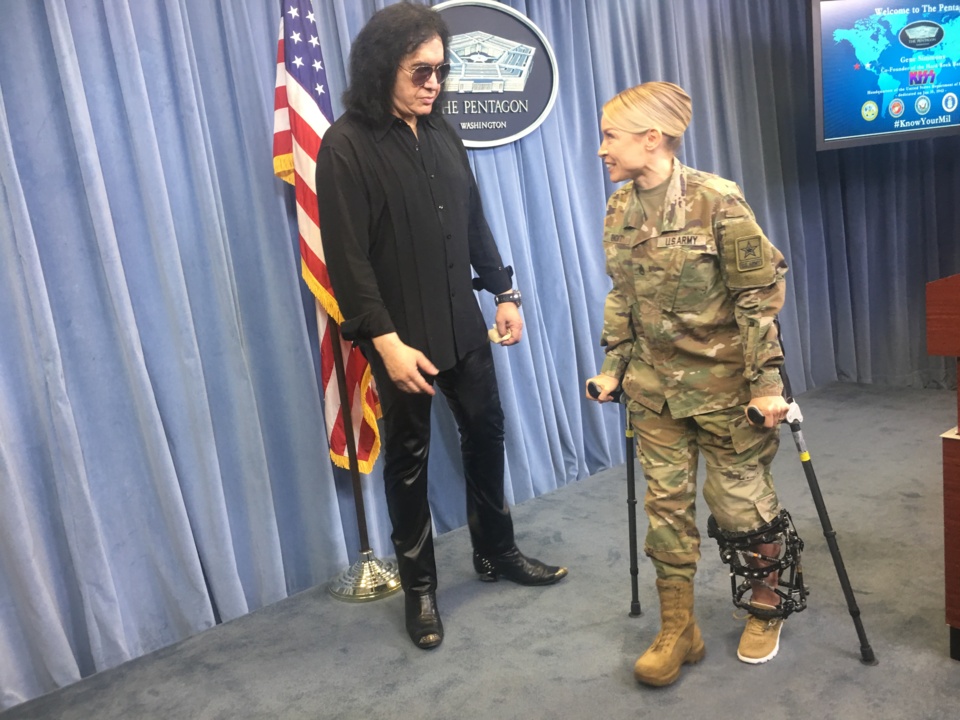 Gene Simmons fights back tears talking about how much his late mother loved America