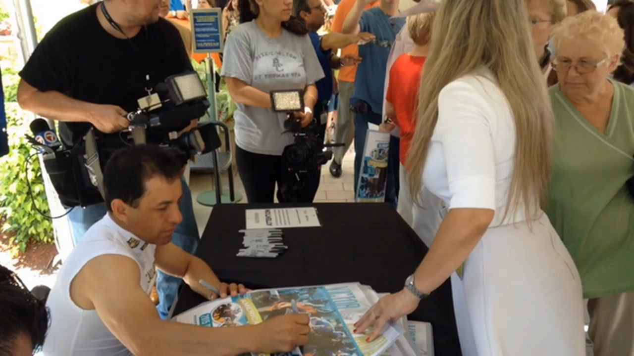 Triple Crown winning jockey Victor Espinoza visits Gulfstream Park