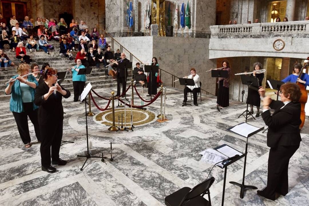 Capitol Rotunda filled with the sound of flutes