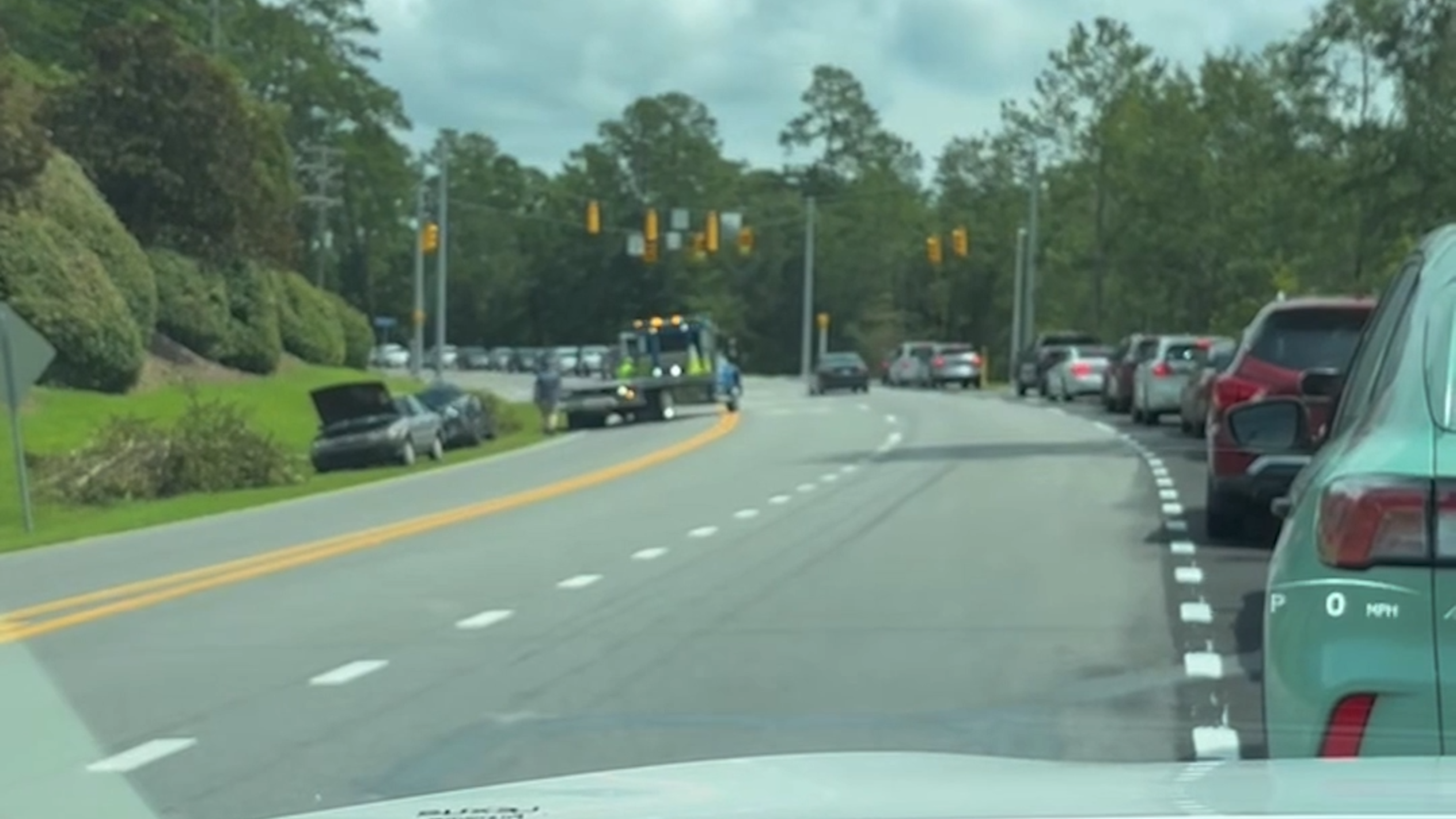 School traffic clogging SC 90 near Conway prompts changes, SCDOT says. See video