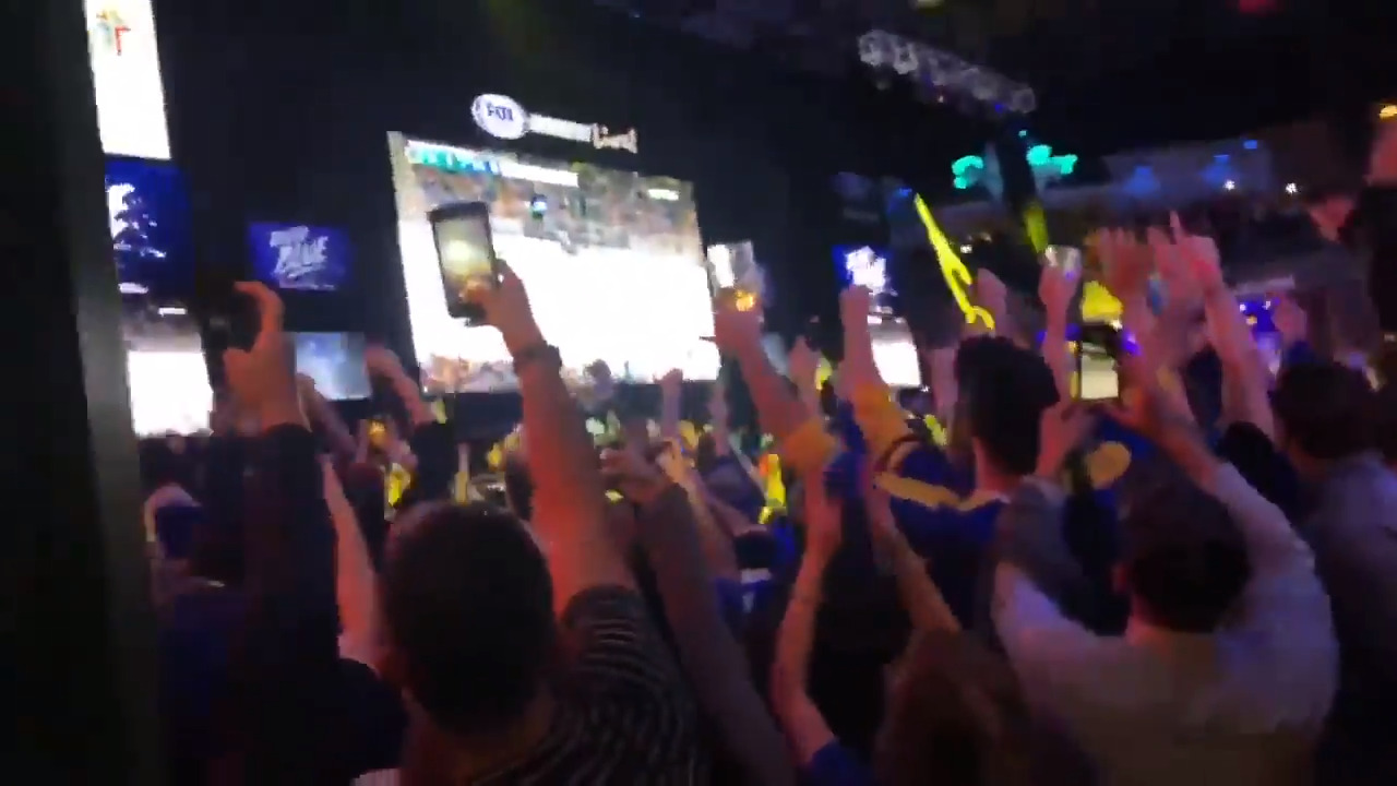 St Louis Blues fans defy tornado warning to watch Western Conference Finals