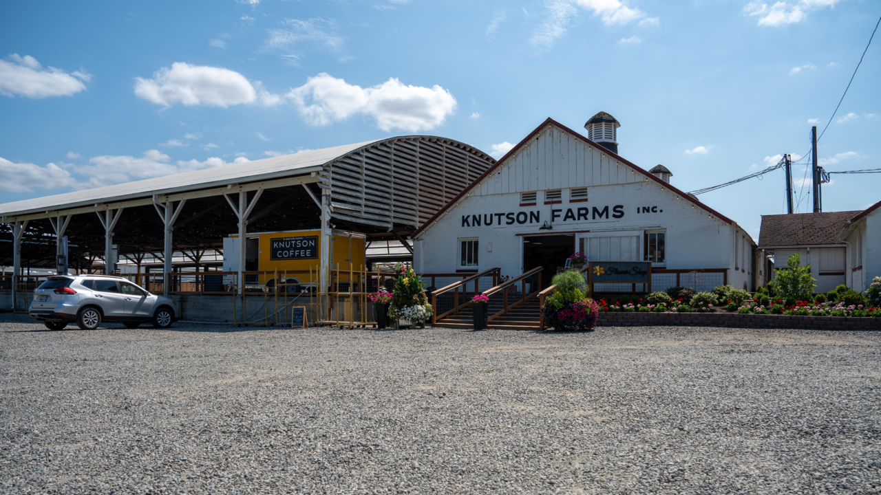 Learn about Knutson Farms’ movie night on Aug. 19 and 20 to help fundraise money for local food banks