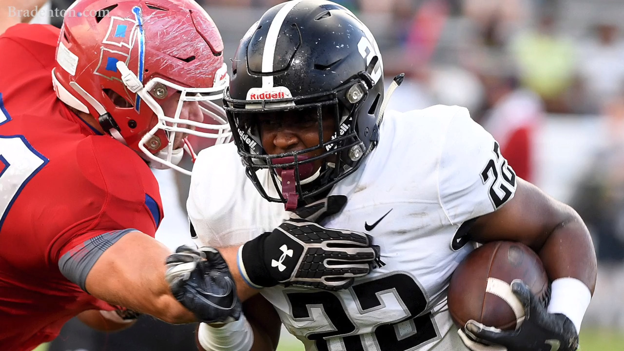 Manatee advances in state high school football playoffs. Next up: A rematch with Venice