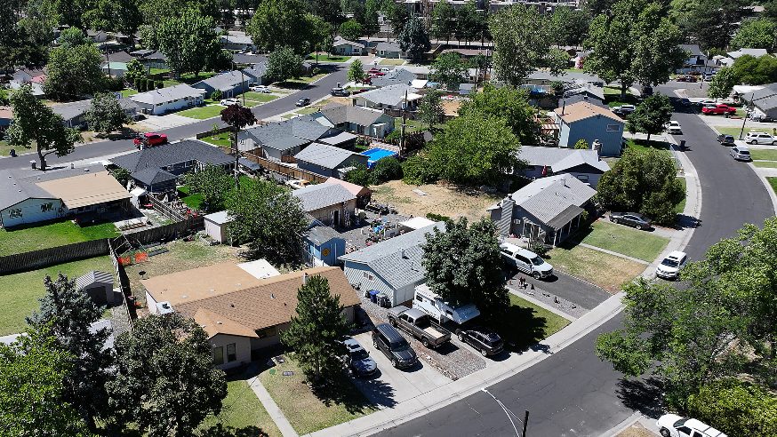 Neighborhood where Richland police are investigating toddler death