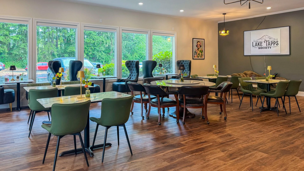 Lake Tapps walk-up coffee shop expands into cafe