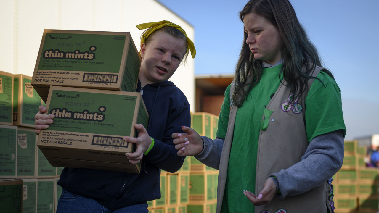 Watch as more than a million boxes of Girl Scout cookies are delivered in Sacramento