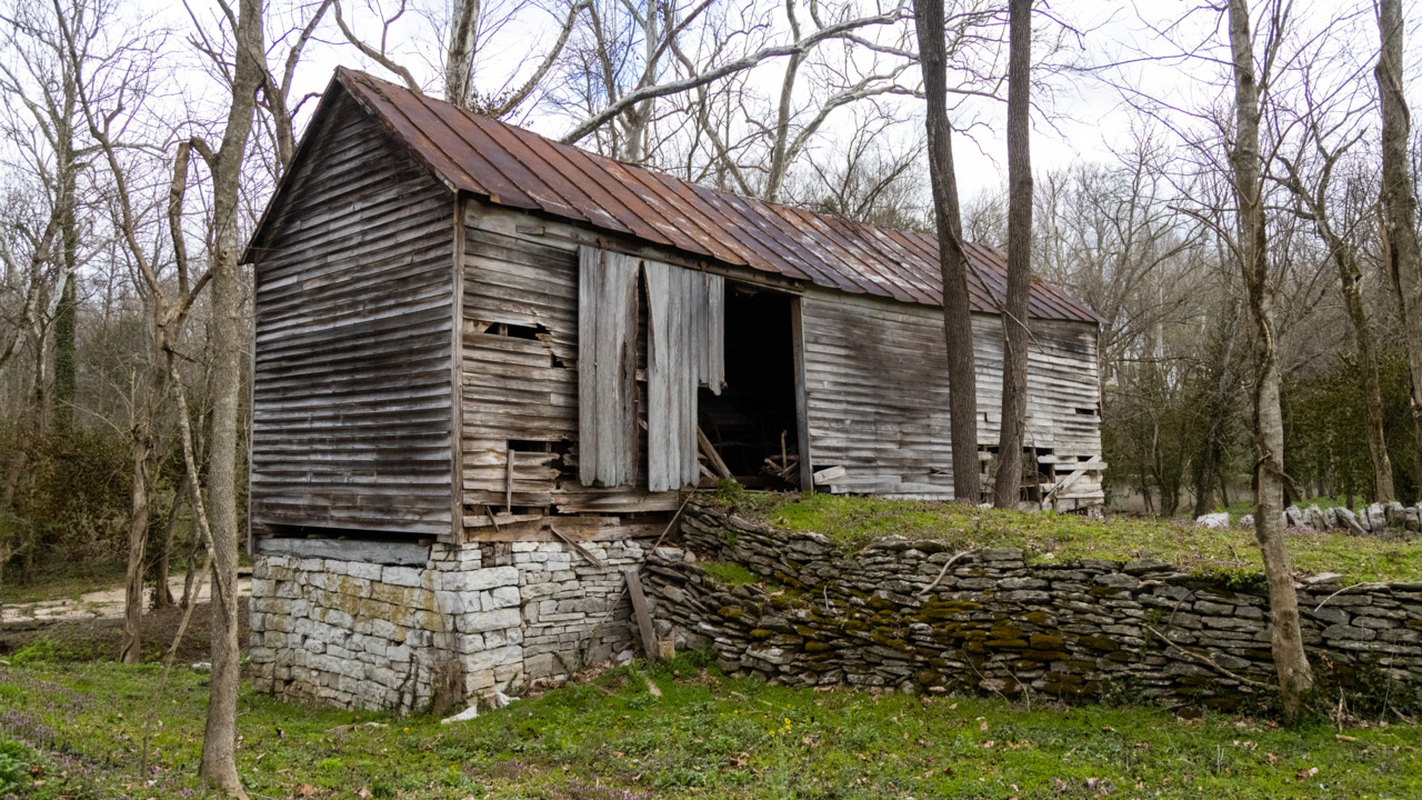 See the site of a proposed Woodford County distillery