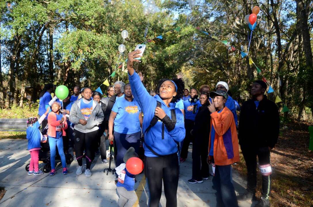 Beaufort woman gets family to participate in 5K to walk off Thanksgiving food