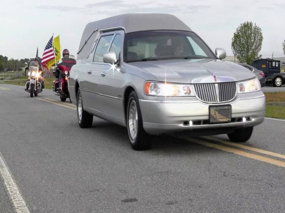 Remains of WWII pilot receive honorable welcome
