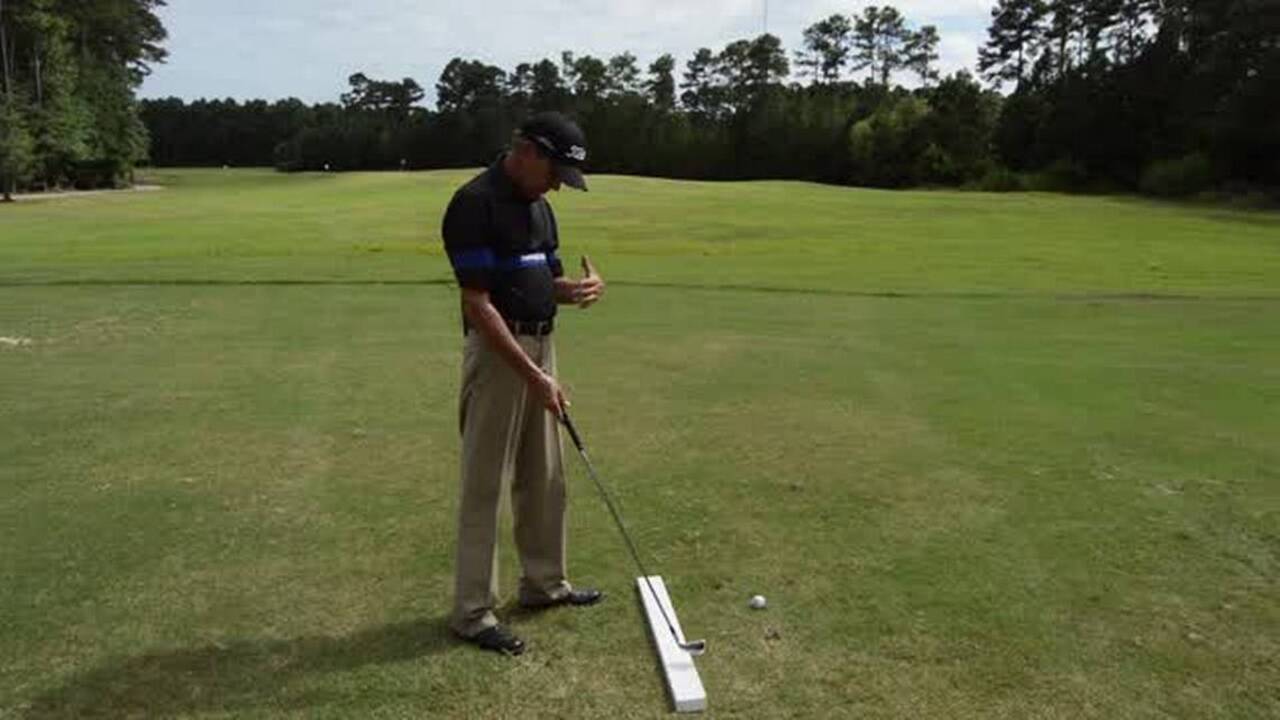 Weekly golf tip with Brad Redding (Oct. 19, 2016)