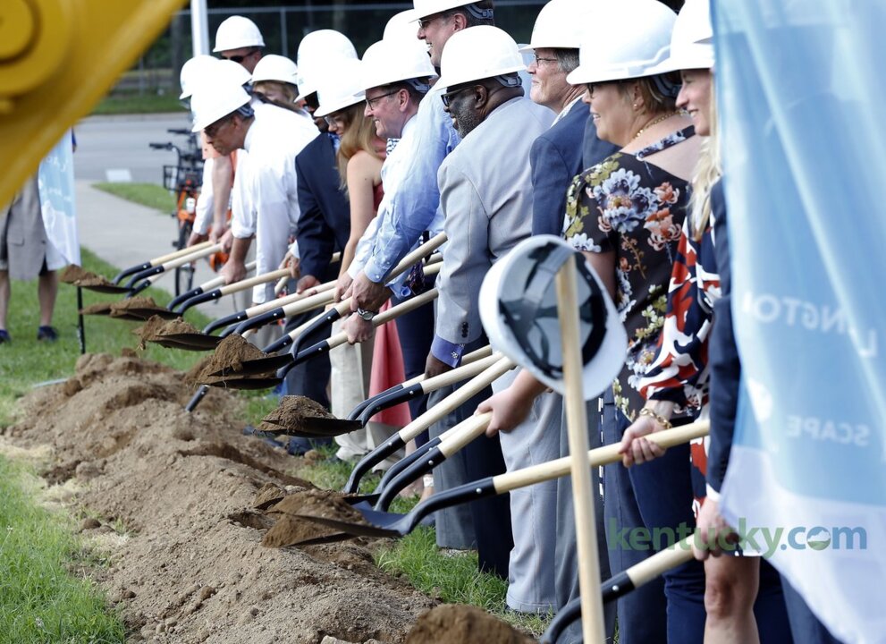 Amid questions about Chao-McConnell influence, Kentucky road projects flourish under Trump