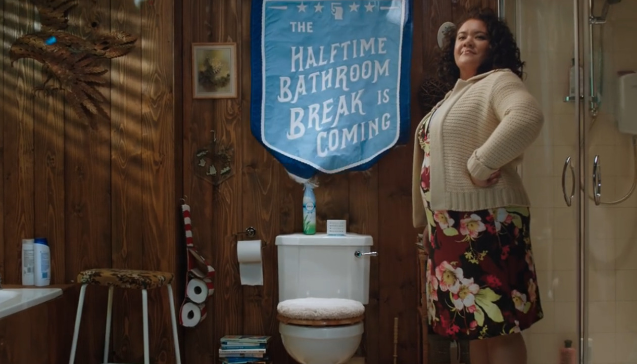 Febreze: Halftime #BathroomBreak