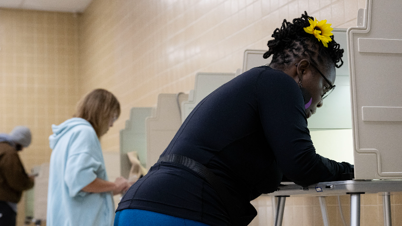 See Sacramento mayoral candidate Flo Cofer cast her vote