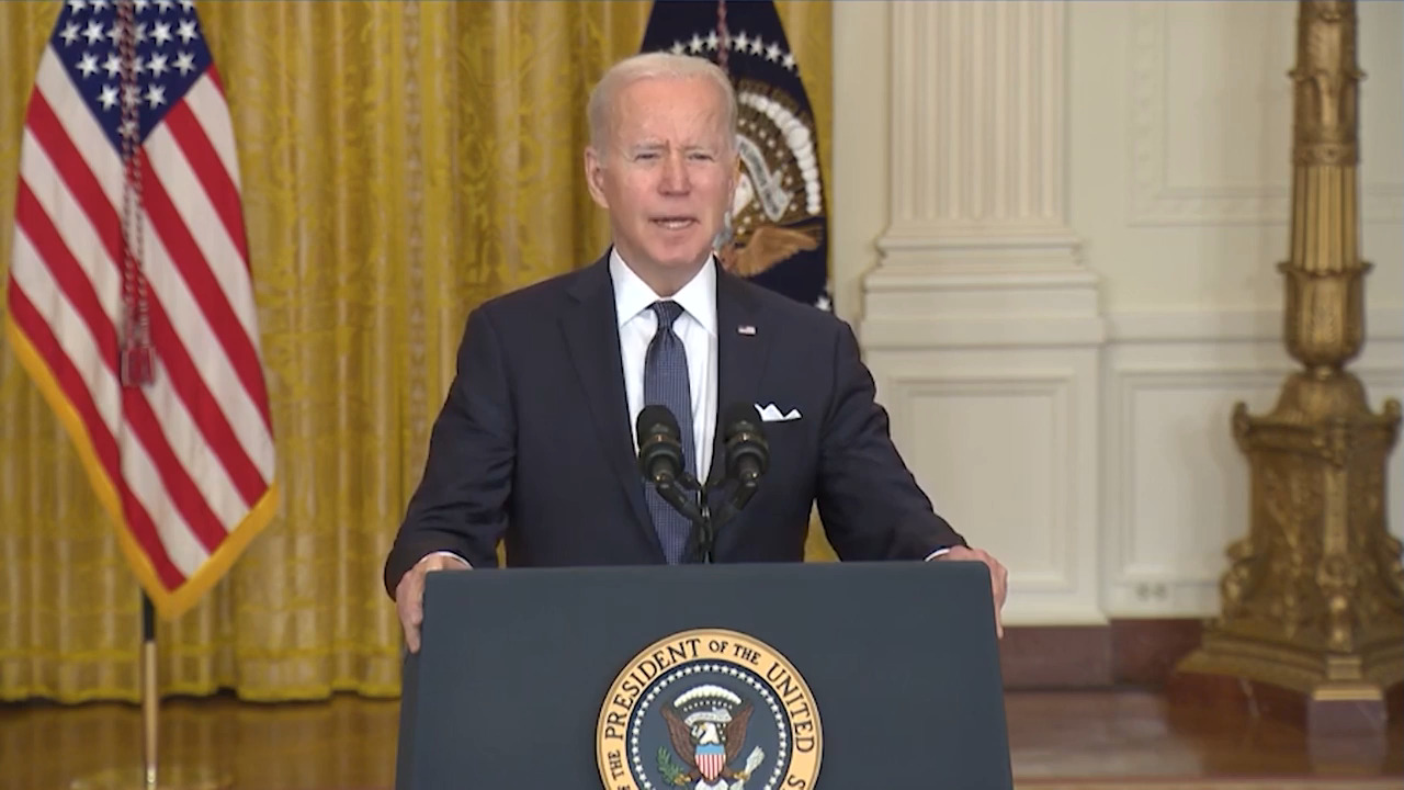 Carlos Alberto Montaner: Joe Biden no se fía ni un pelo en Vladimir Putin. Hace bien