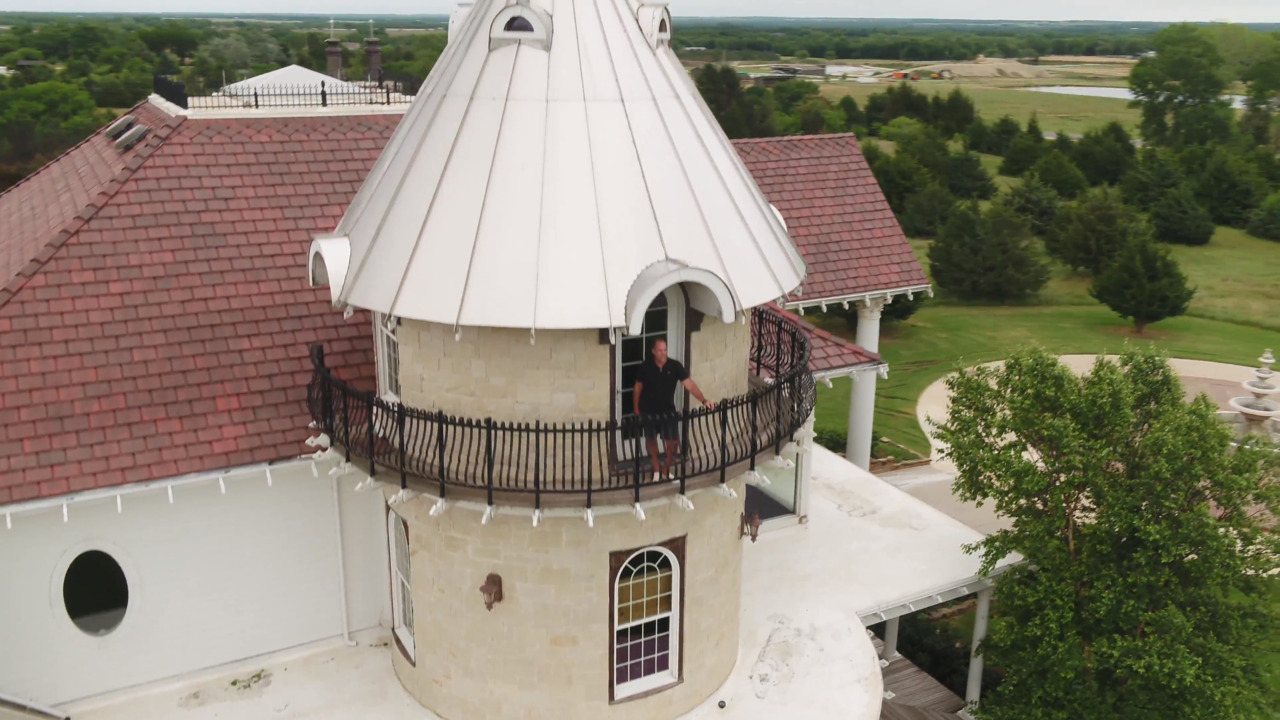 My Home: Countryside mansion on a ‘Hurricane Hill’
