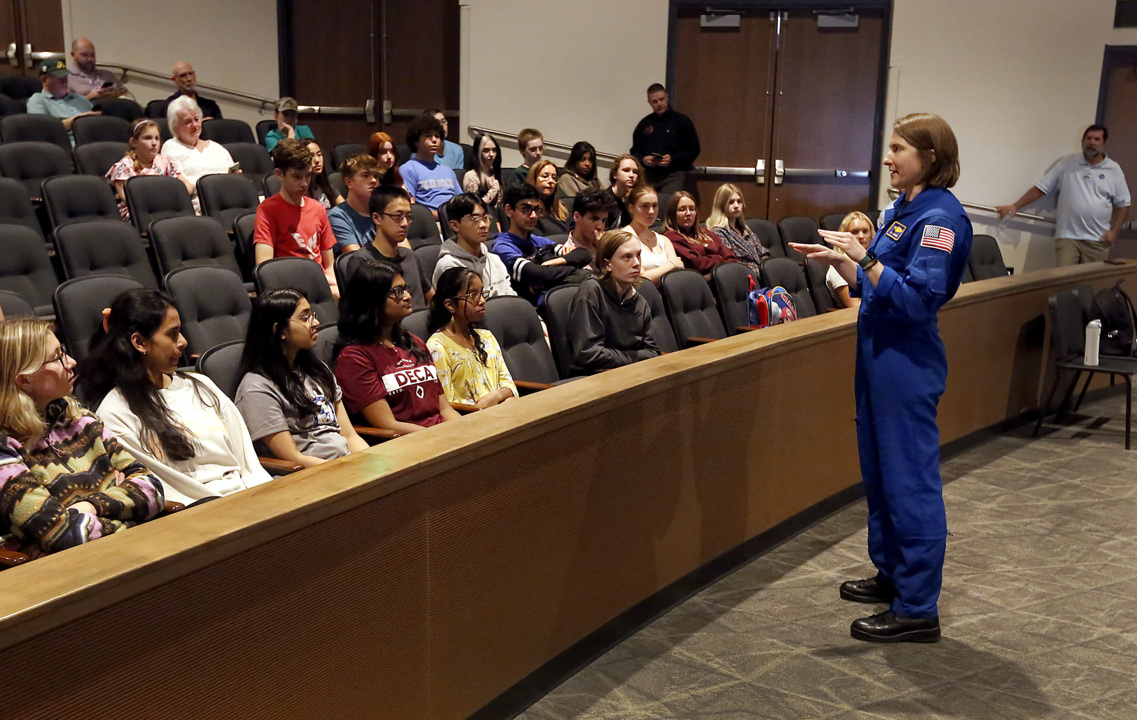 Tri-Cities NASA astronaut returned to her high school. Here’s what students wanted to know
