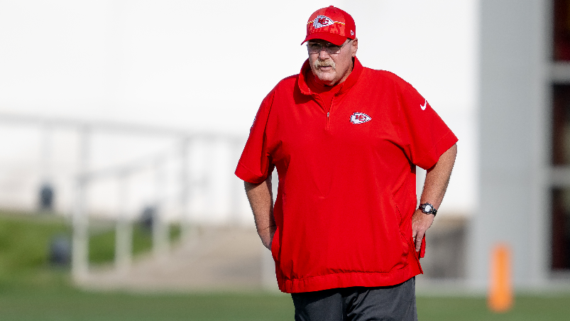 Andy Reid applauds defensive line as Chris Jones continues holdout