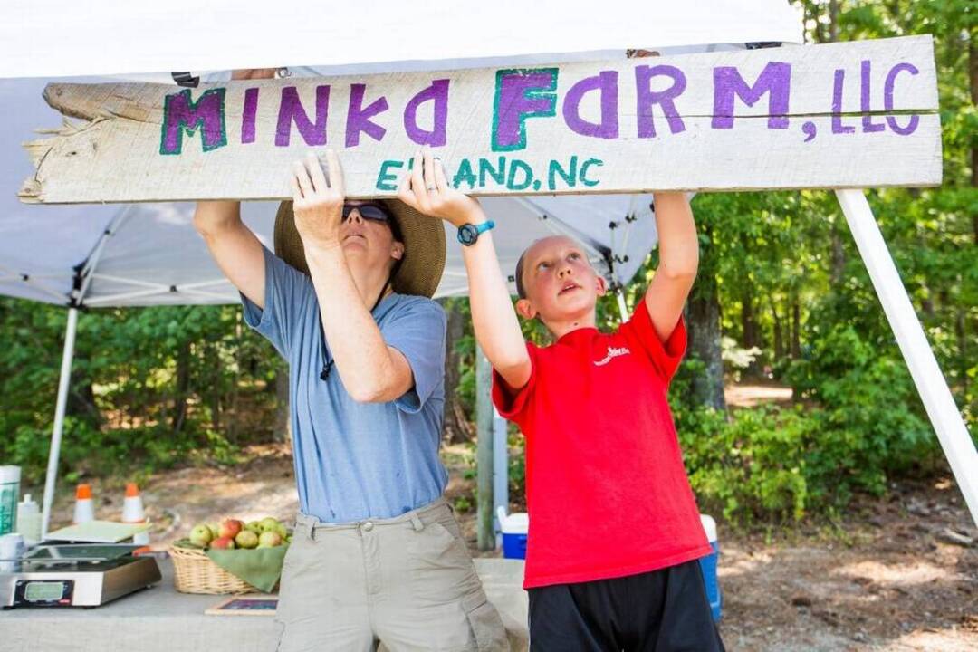 Seventh-grade girl brings new farmers market to Chapel Hill