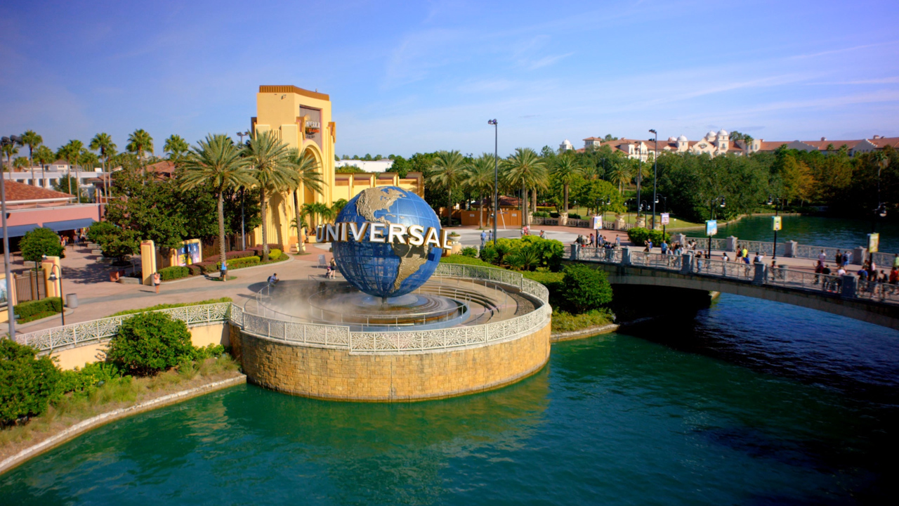 Universal Orlando trying to lure Florida guests with a deal for unlimited visits