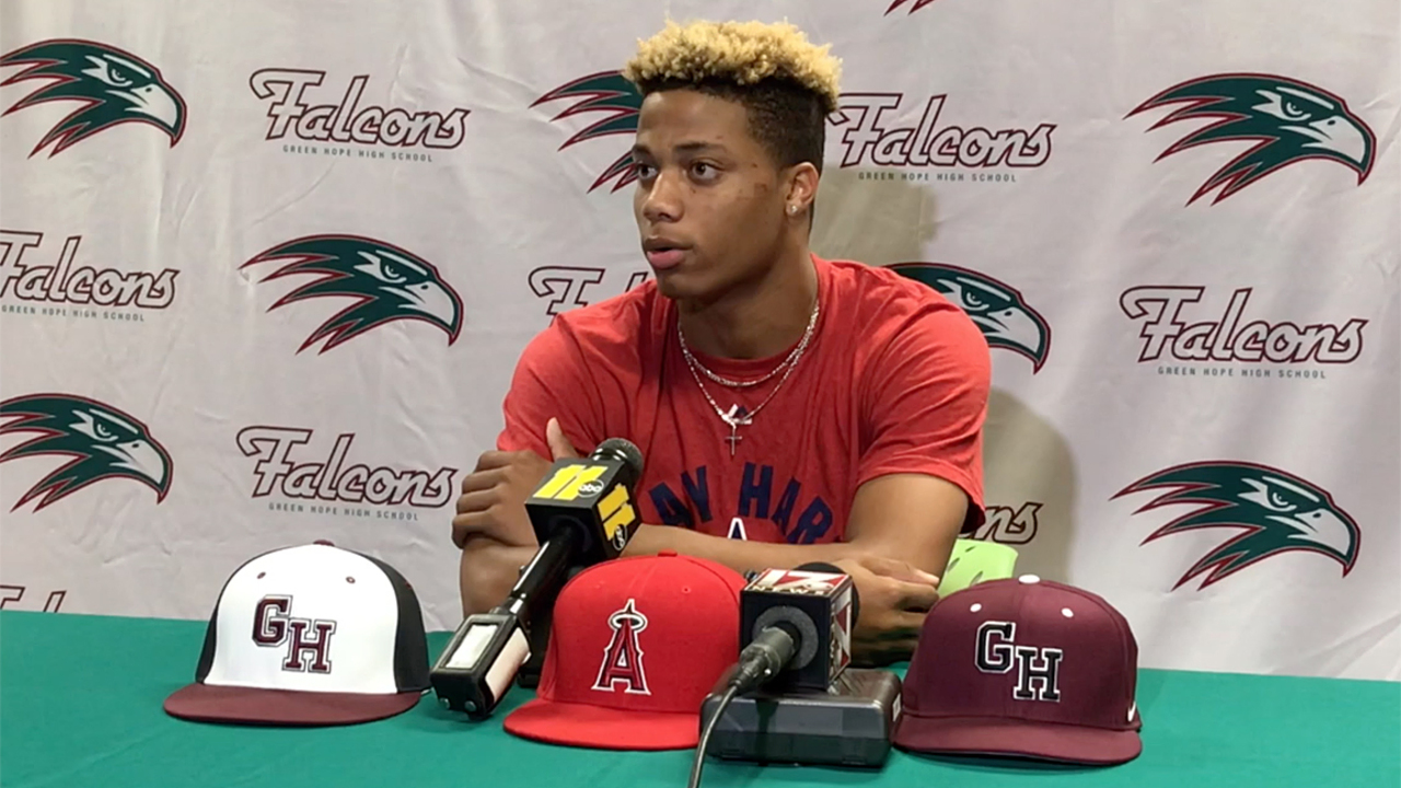 Jordyn Adams chooses baseball over college football