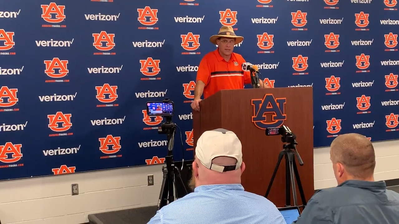 Auburn’s defense ‘dominated’ first fall scrimmage. But what about the quarterbacks?