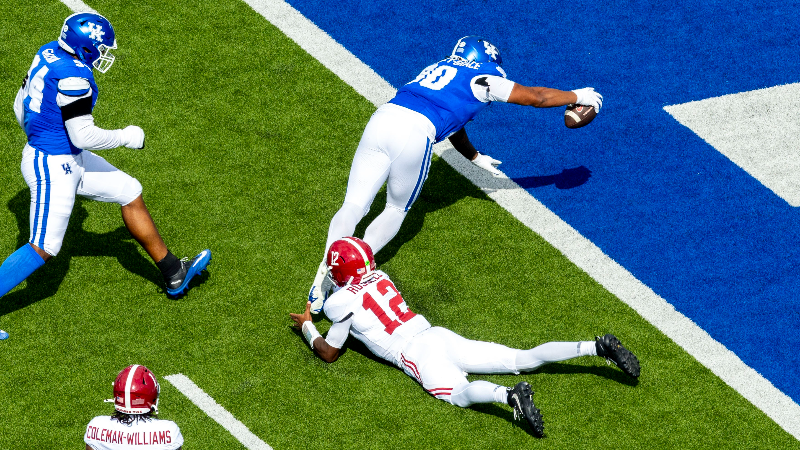 Mi'Quise Humphrey-Grace and Ty Bryant on big defensive plays vs. Alabama