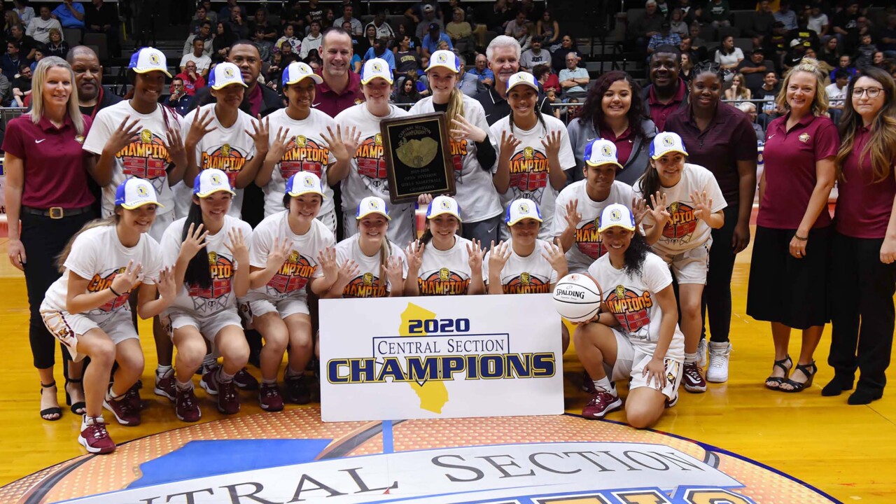 Clovis West girls win Open Division basketball championship
