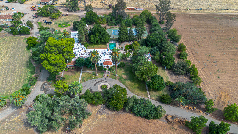 Balfe Ranch House with 535 acres in Clovis area for sale. Take a look