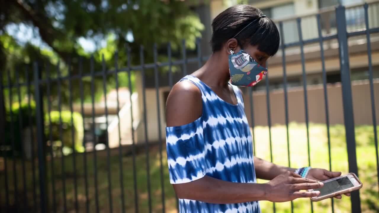 Unsung Heroes: Mom of 6 was among Instacart’s biggest shoppers. Now she can’t find work