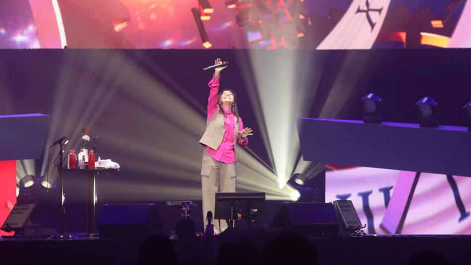 Mexican legend Ana Gabriel performed at Save Mart Center in Fresno
