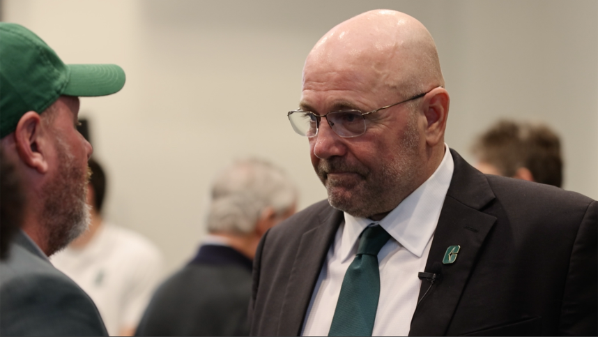 Charlotte football’s new head coach receives warm welcome