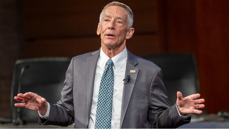 Cary Mayor Harold Weinbrecht Jr. makes public comments on former Town Manager Stegall