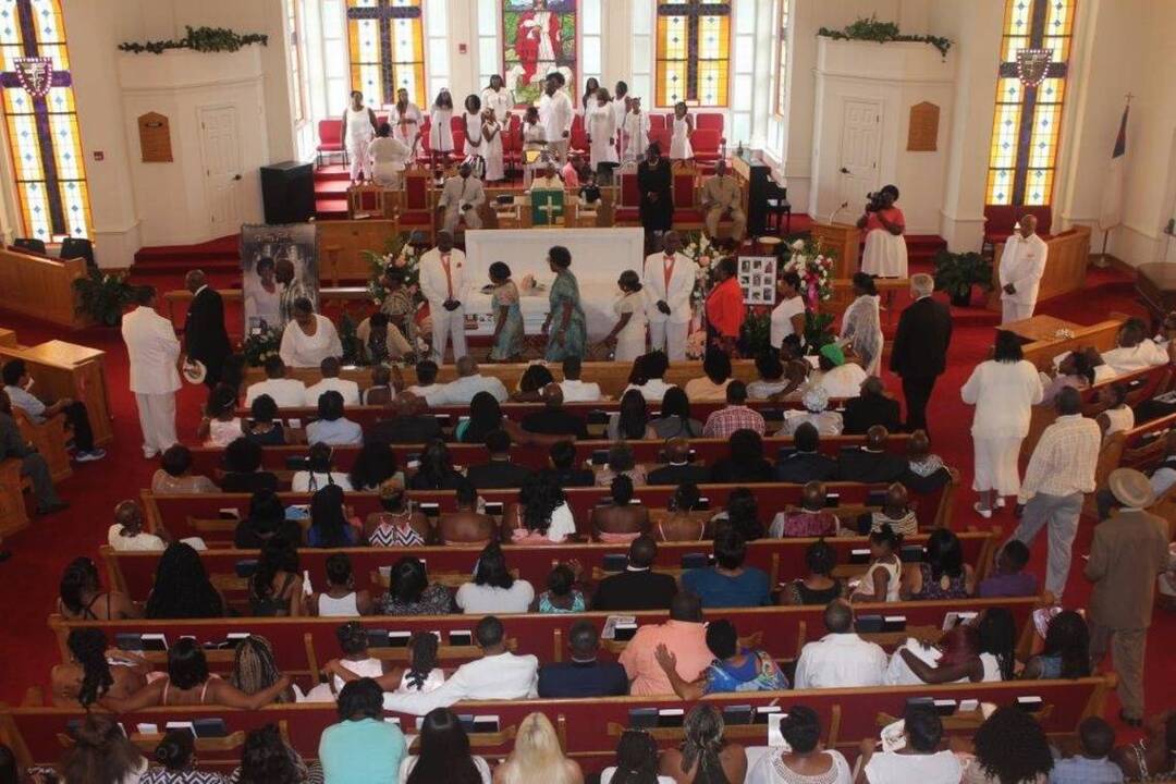 Family, friends worship at bride’s funeral