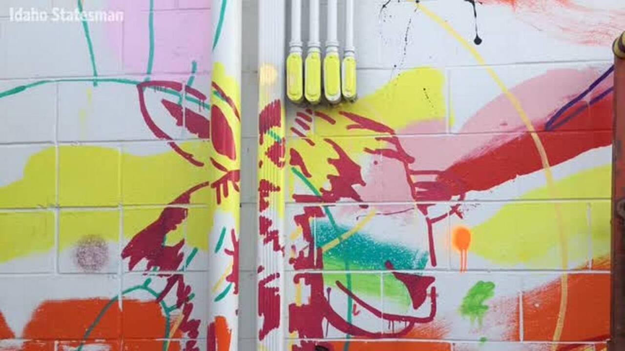 See Basque artist’s ‘Wonder Stories’ mural at The Modern Hotel