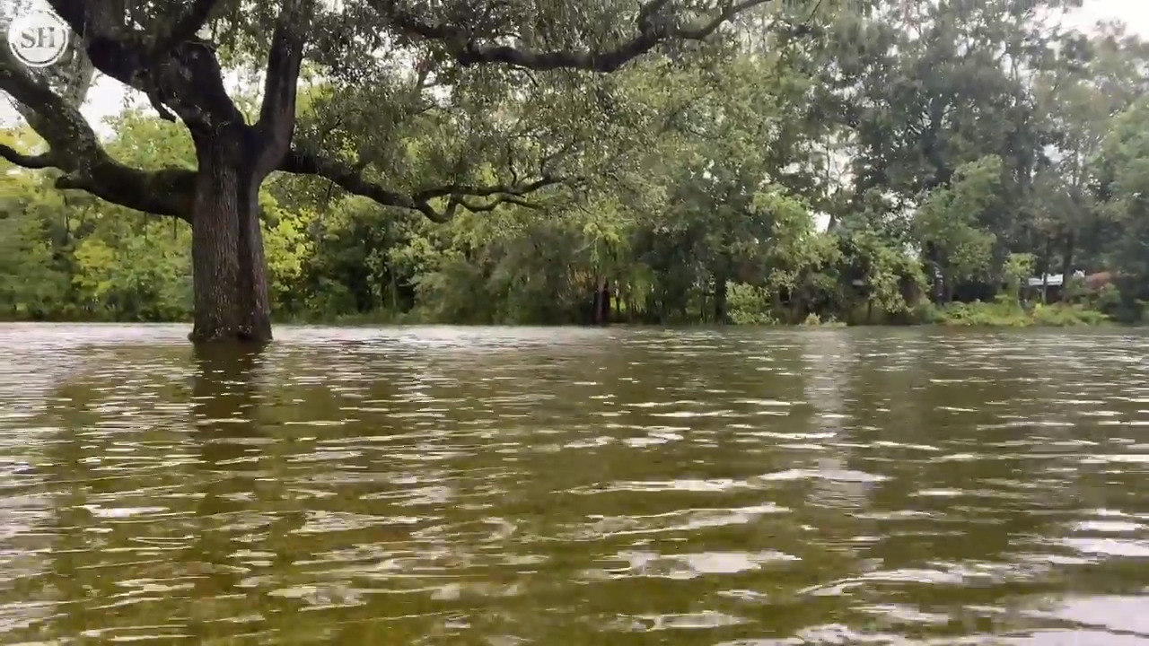 Pascagoula family watching Hurricane Sally flooding in low-lying neighborhood