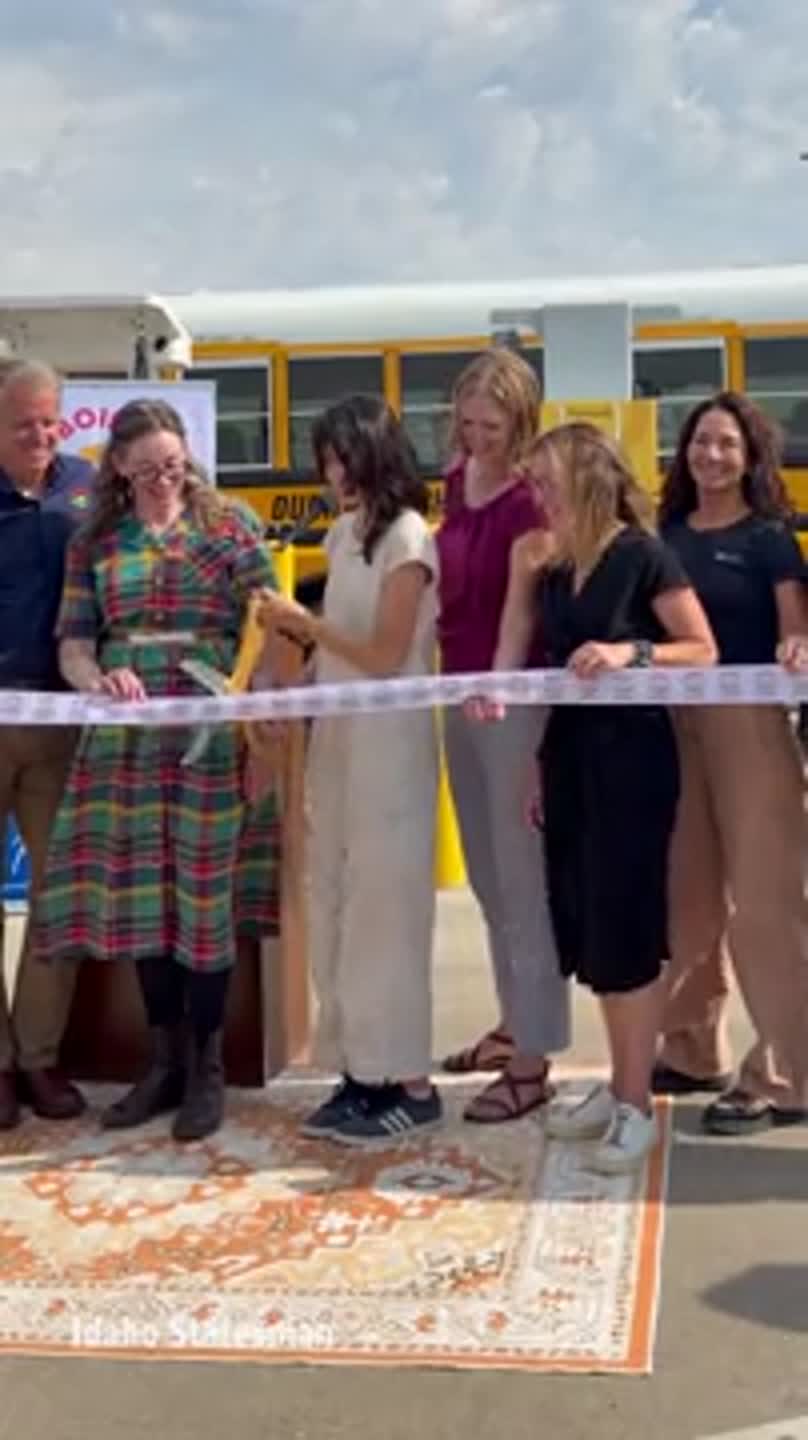 Boise School District celebrates new line of electric school buses