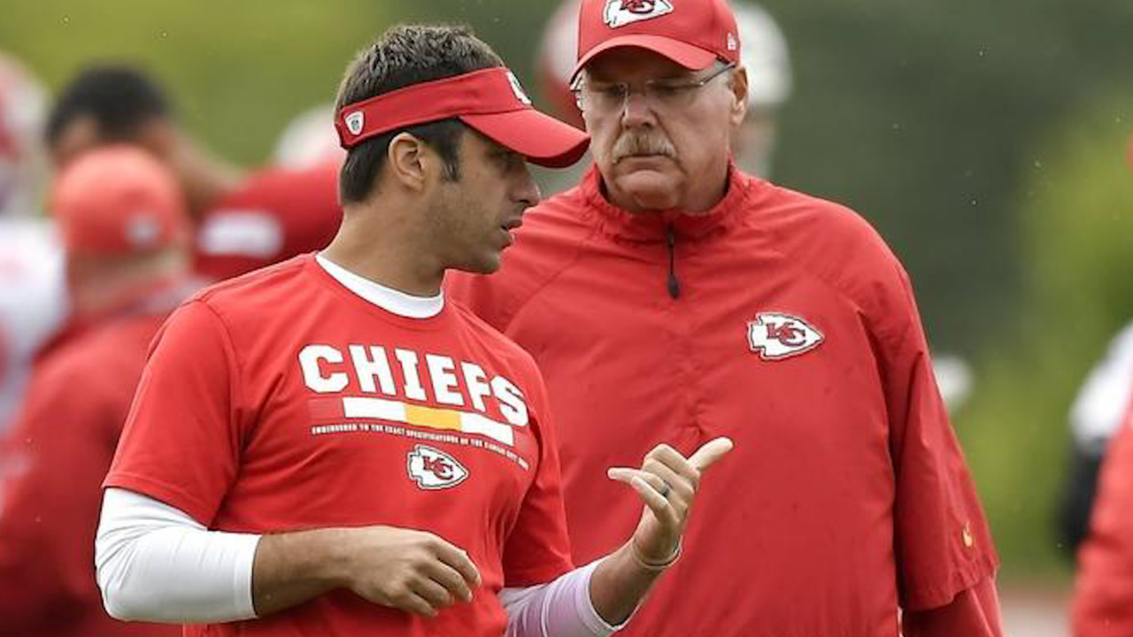 KC Chiefs Officially Announce Veach, Reid Contract Extensions | Kansas ...