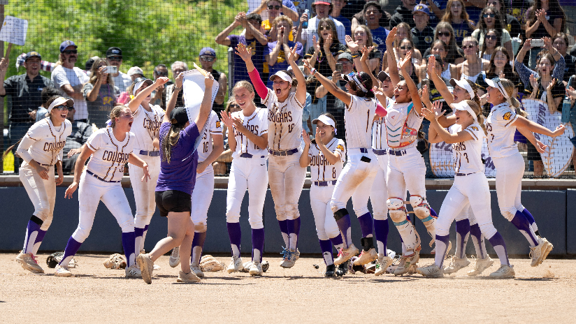 Watch Escalon celebrate after winning the CIF-SJS D5 title