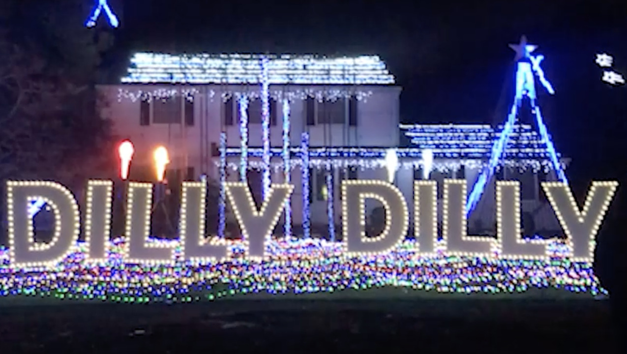 Watch: 'Dilly Dilly' Holiday Light Extravaganza